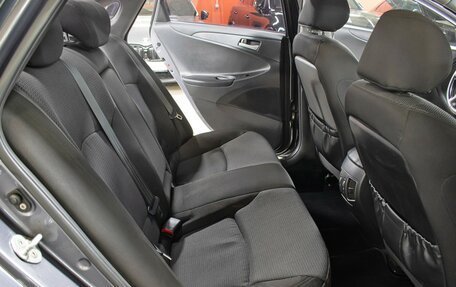 Hyundai Sonata VI, 2011 год, 898 000 рублей, 12 фотография