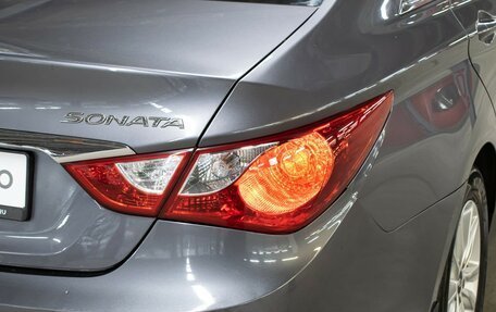 Hyundai Sonata VI, 2011 год, 898 000 рублей, 22 фотография