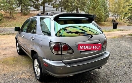 Lexus RX IV рестайлинг, 2001 год, 700 000 рублей, 4 фотография