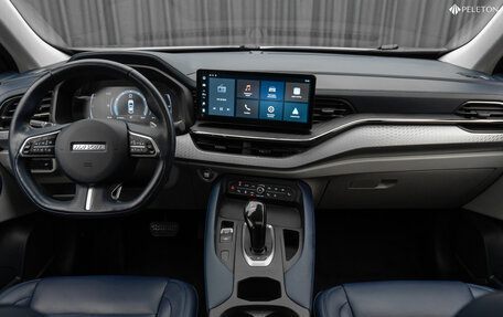 Haval F7x I, 2022 год, 2 390 000 рублей, 10 фотография