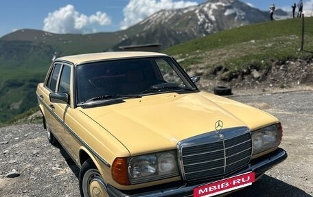 Mercedes-Benz W123, 1982 год, 1 170 000 рублей, 3 фотография
