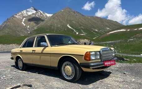 Mercedes-Benz W123, 1982 год, 1 170 000 рублей, 6 фотография