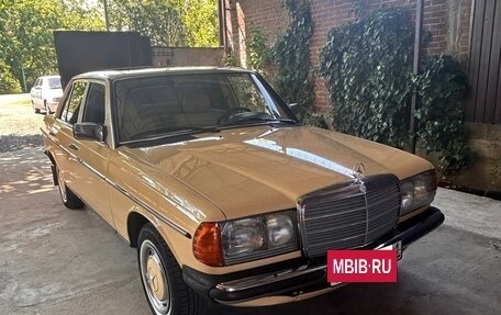 Mercedes-Benz W123, 1982 год, 1 170 000 рублей, 13 фотография