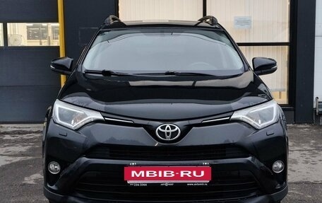 Toyota RAV4, 2016 год, 1 890 000 рублей, 2 фотография