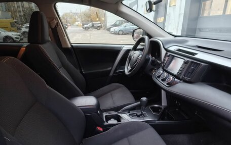 Toyota RAV4, 2016 год, 1 890 000 рублей, 9 фотография