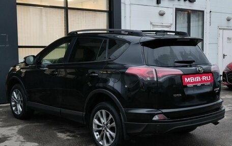 Toyota RAV4, 2016 год, 1 890 000 рублей, 7 фотография