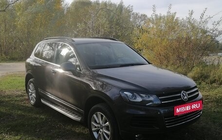 Volkswagen Touareg III, 2010 год, 2 000 000 рублей, 2 фотография