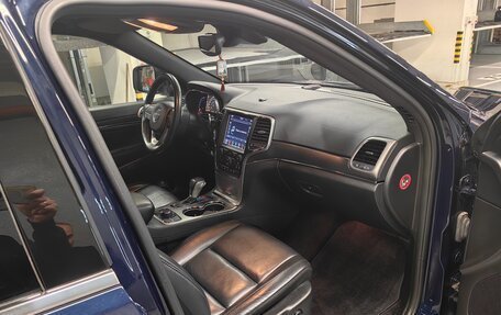 Jeep Grand Cherokee, 2017 год, 4 000 000 рублей, 9 фотография