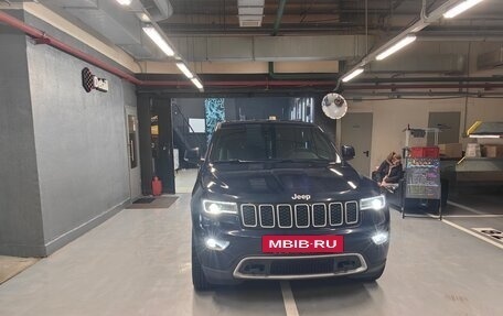 Jeep Grand Cherokee, 2017 год, 4 000 000 рублей, 8 фотография