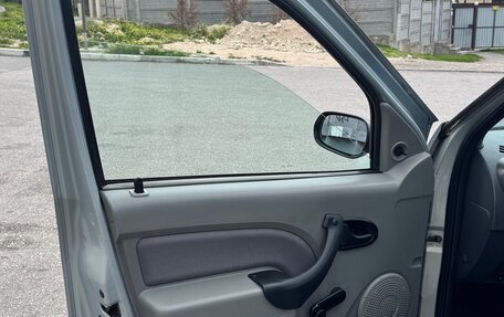 Renault Logan I, 2007 год, 335 000 рублей, 13 фотография