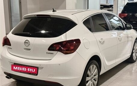 Opel Astra J, 2011 год, 899 900 рублей, 4 фотография