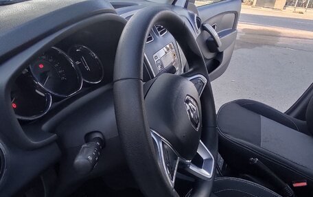 Renault Logan II, 2020 год, 330 000 рублей, 17 фотография