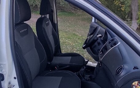 Renault Logan II, 2020 год, 330 000 рублей, 23 фотография