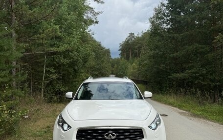 Infiniti FX II, 2011 год, 1 850 000 рублей, 7 фотография