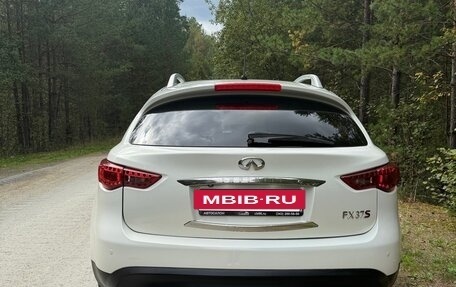 Infiniti FX II, 2011 год, 1 850 000 рублей, 12 фотография