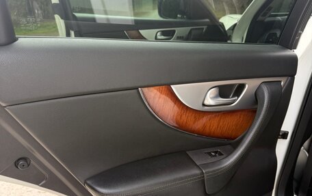 Infiniti FX II, 2011 год, 1 850 000 рублей, 30 фотография