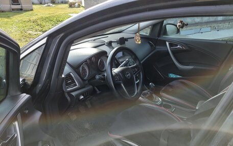 Opel Astra J, 2010 год, 690 000 рублей, 7 фотография