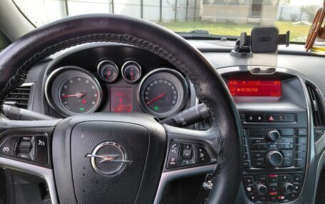 Opel Astra J, 2010 год, 690 000 рублей, 10 фотография