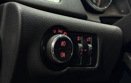 Opel Astra J, 2011 год, 507 000 рублей, 7 фотография