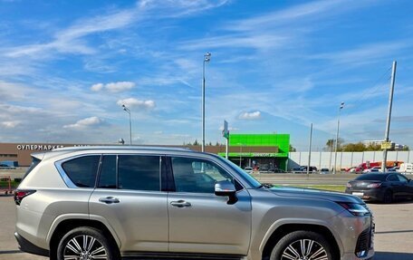 Lexus LX, 2022 год, 13 990 000 рублей, 4 фотография