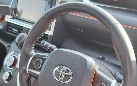 Toyota Sienta II, 2018 год, 1 440 000 рублей, 10 фотография