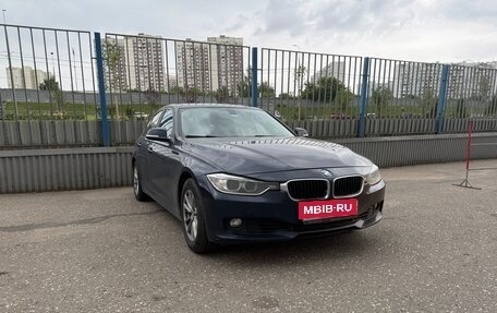 BMW 3 серия, 2012 год, 1 400 000 рублей, 3 фотография