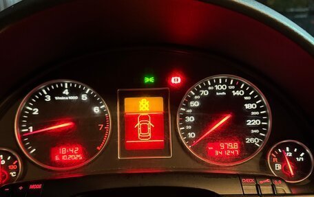 Audi A4, 2004 год, 560 000 рублей, 15 фотография