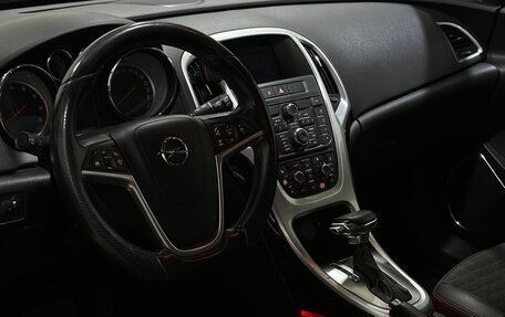 Opel Astra J, 2013 год, 990 000 рублей, 9 фотография