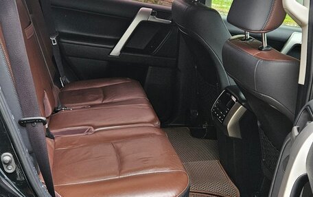 Toyota Land Cruiser Prado 150 рестайлинг 2, 2017 год, 4 400 000 рублей, 4 фотография