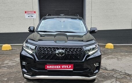 Toyota Land Cruiser Prado 150 рестайлинг 2, 2017 год, 4 400 000 рублей, 9 фотография