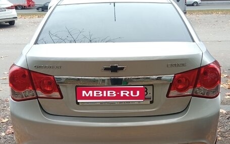 Chevrolet Cruze II, 2013 год, 800 000 рублей, 3 фотография