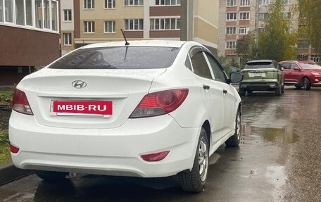 Hyundai Solaris II рестайлинг, 2013 год, 365 000 рублей, 5 фотография