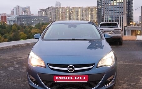 Opel Astra J, 2014 год, 1 220 000 рублей, 7 фотография