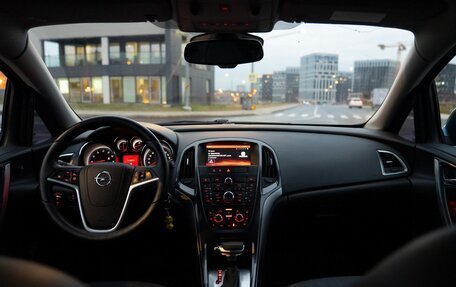 Opel Astra J, 2014 год, 1 220 000 рублей, 17 фотография