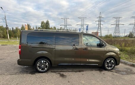 Opel Zafira Life I, 2021 год, 2 800 000 рублей, 3 фотография