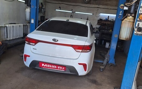 KIA Rio IV, 2018 год, 1 000 150 рублей, 6 фотография