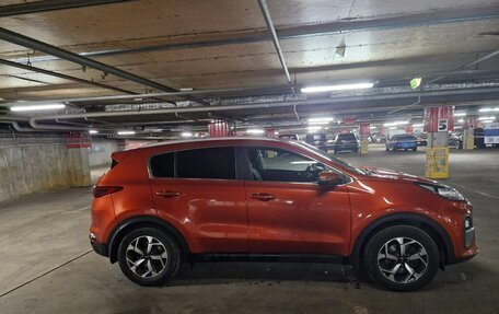 KIA Sportage IV рестайлинг, 2020 год, 2 590 000 рублей, 5 фотография