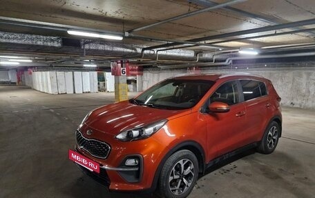 KIA Sportage IV рестайлинг, 2020 год, 2 590 000 рублей, 2 фотография