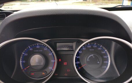 Hyundai ix35 I рестайлинг, 2012 год, 1 400 000 рублей, 9 фотография