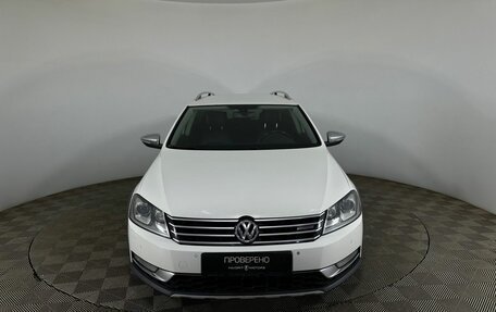 Volkswagen Passat B7, 2013 год, 1 360 000 рублей, 2 фотография