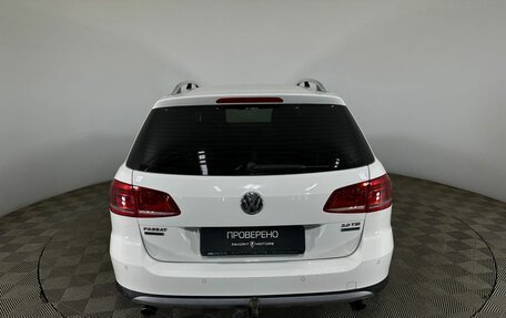 Volkswagen Passat B7, 2013 год, 1 360 000 рублей, 15 фотография