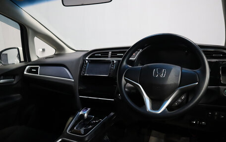 Honda Shuttle II, 2016 год, 1 519 000 рублей, 15 фотография