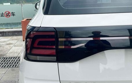 Volkswagen T-Cross I, 2021 год, 1 560 000 рублей, 11 фотография