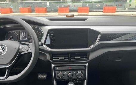 Volkswagen T-Cross I, 2021 год, 1 560 000 рублей, 15 фотография