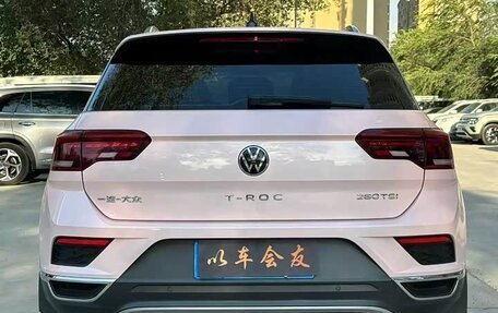 Volkswagen T-Roc I, 2023 год, 1 760 000 рублей, 7 фотография