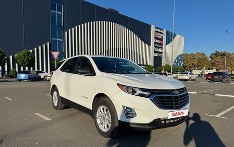 Chevrolet Equinox III, 2020 год, 2 400 000 рублей, 2 фотография