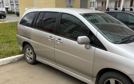Nissan Liberty, 2001 год, 420 000 рублей, 3 фотография