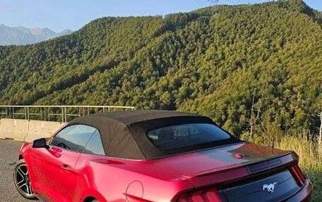 Ford Mustang VI рестайлинг, 2022 год, 4 950 000 рублей, 3 фотография