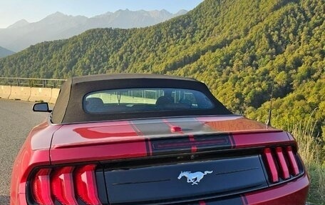 Ford Mustang VI рестайлинг, 2022 год, 4 950 000 рублей, 2 фотография