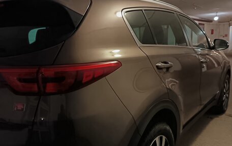 KIA Sportage IV рестайлинг, 2018 год, 2 290 000 рублей, 6 фотография